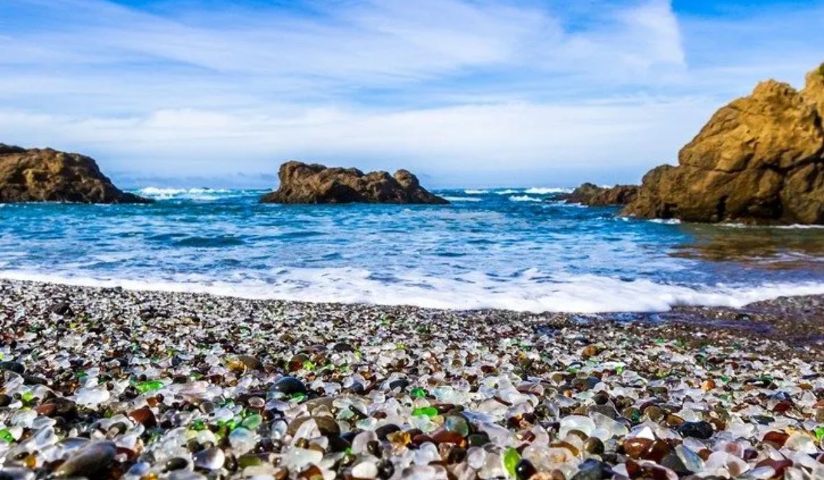 Glass Pebble Beach: Exploring Nature’s Colorful Coastal Masterpiece