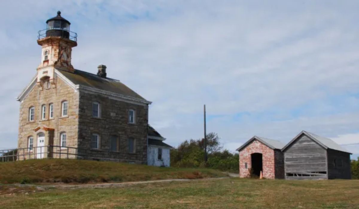 Plum Island NY: Exploring the History, Mystery, Wildlife, and Future of New York’s Most Fascinating Island